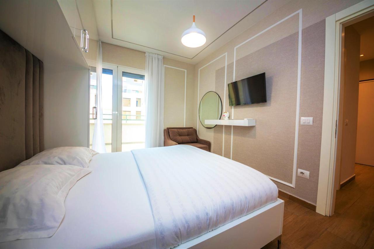 Green Terrace Apartment 4 Tirana Buitenkant foto
