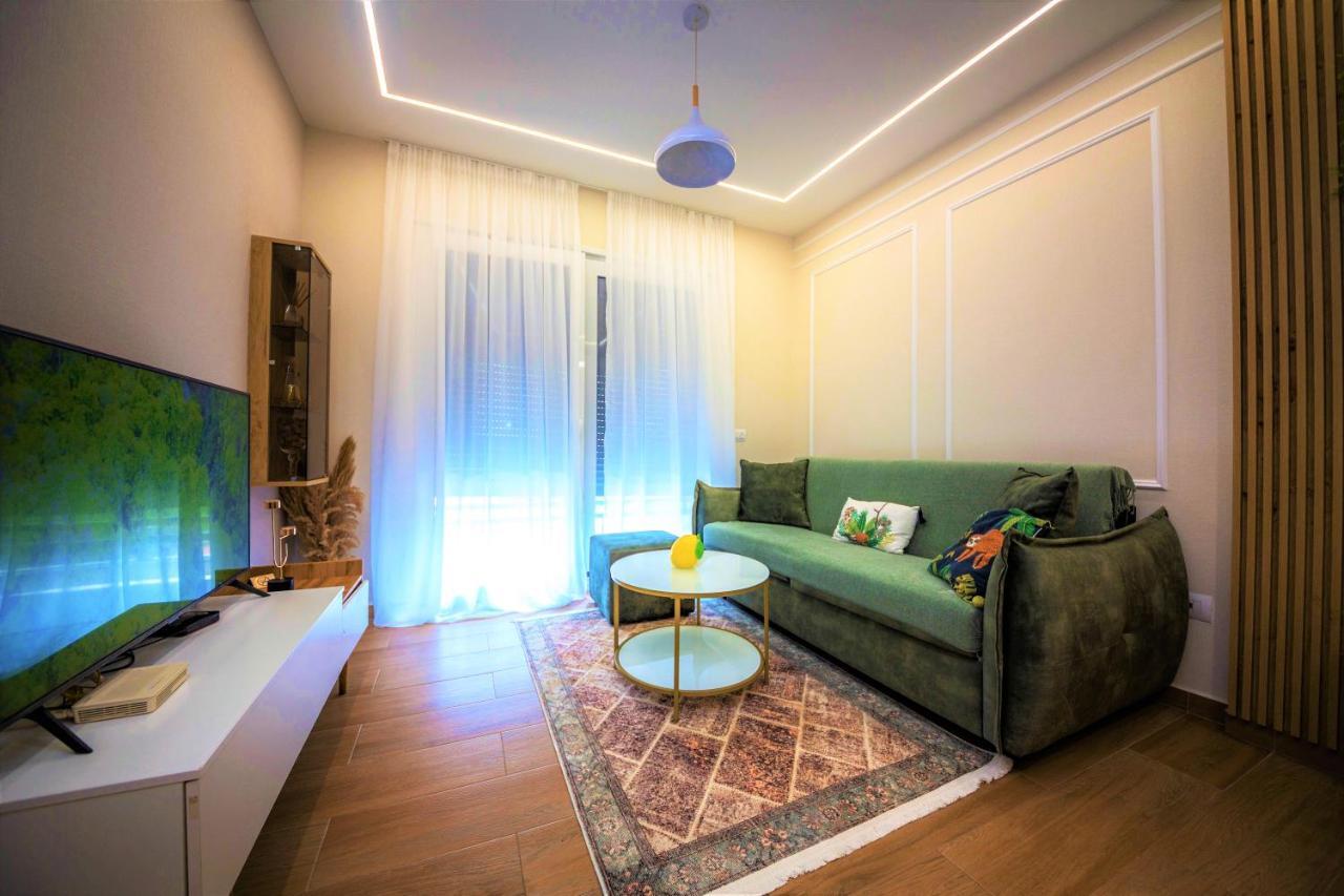 Green Terrace Apartment 4 Tirana Buitenkant foto