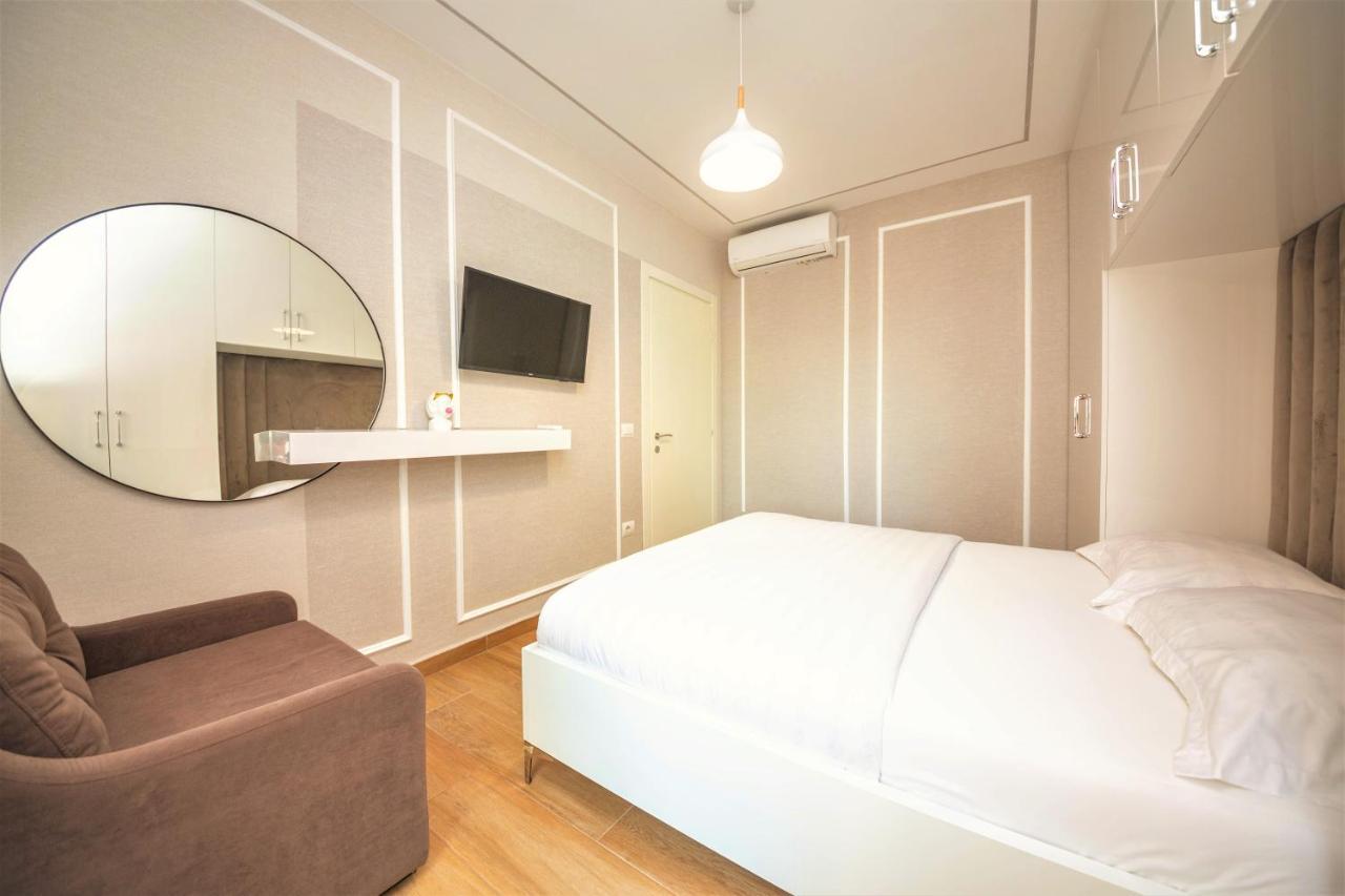 Green Terrace Apartment 4 Tirana Buitenkant foto